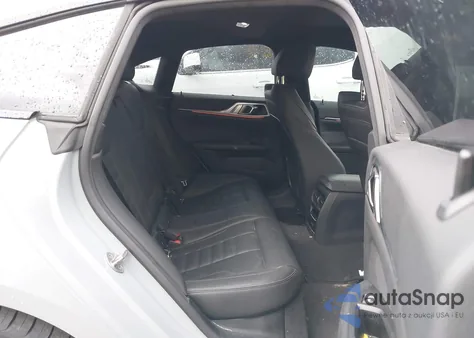 2022 BMW 430I Gran Coupe z USA, uszkodzony, nr VIN WBA63AV09NFM10409